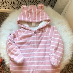 Old Navy 3-6 bunting winter suit